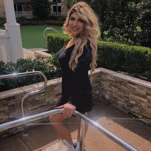 Meet your Posher, Breanna